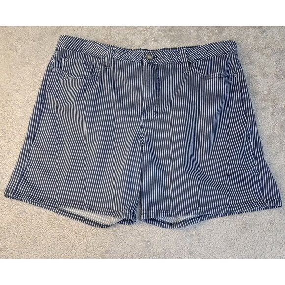 Vintage 1990's Lee Denim Shorts in a Blue and White Railroad-Stripe Pattern.  Si - Picture 1 of 13